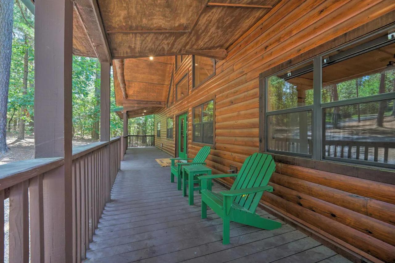 The Eastwood Spacious Retreat With 4 King En-Suites - Hot Tub - Pet-Friendly - Cozy Fire Pit - Prime Location - Multi-Family Broken Bow Eksteriør bilde